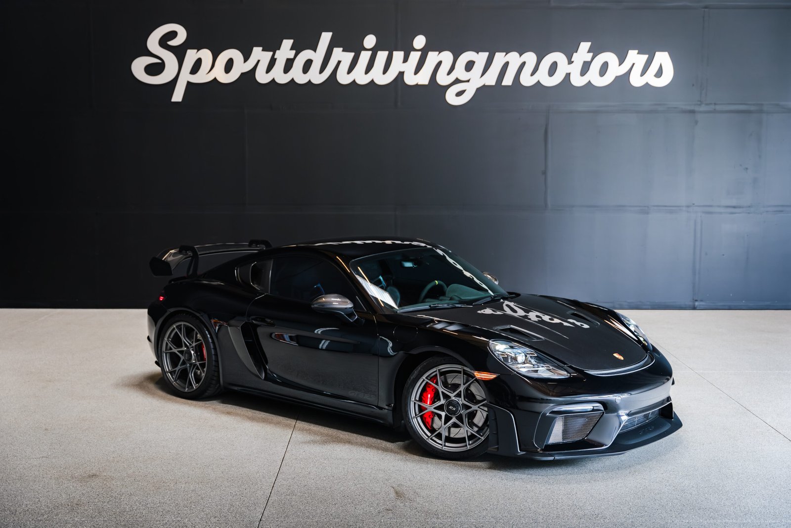 Porsche 718 Cayman rear aero and wing