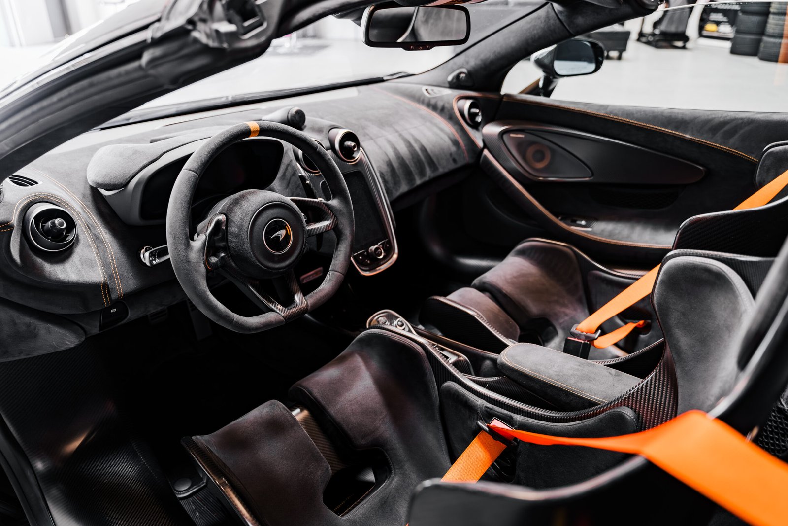 McLaren 600LT Spider rental in Seattle, photo 4